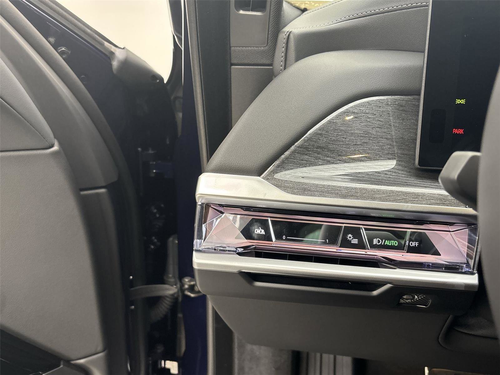 New 2026 BMW 740i xDrive w/ Executive Package image 31