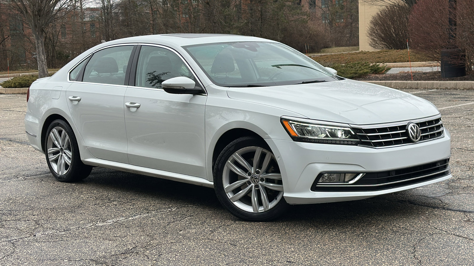 Used 2018 Volkswagen Passat 2.0T SEL Premium