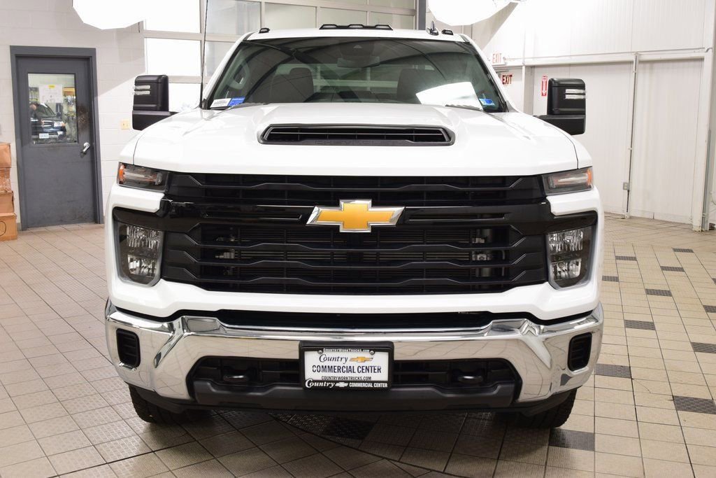 Used 2025 Chevrolet Silverado 3500 W/T w/ WT Convenience Package AWD/4WD image 2