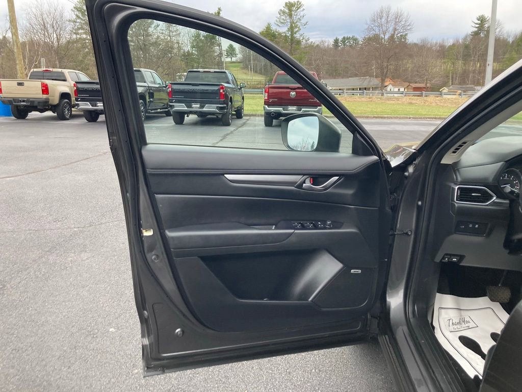 Used 2019 MAZDA CX-5 Touring image 25