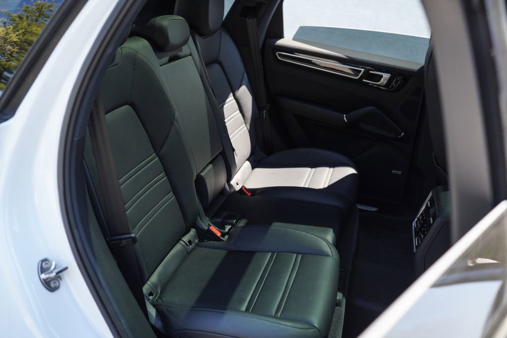 Used 2019 Porsche Cayenne S AWD/4WD image 25