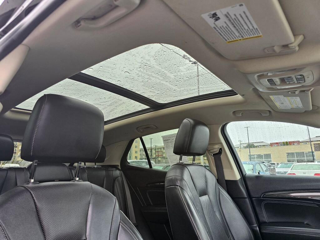 Used 2021 Buick Envision Essence w/ Technology Package I image 12