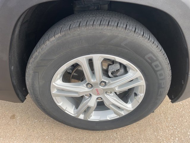 Used 2023 GMC Terrain SLE w/ Driver Convenience Package image 61