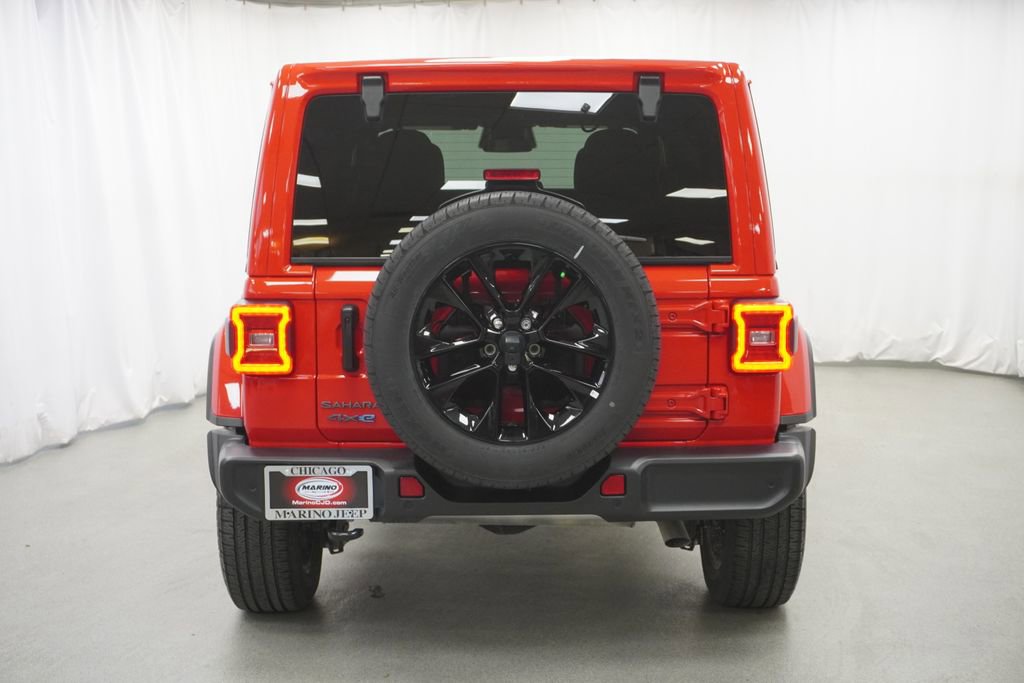 Certified 2025 Jeep Wrangler Unlimited Sahara w/ Safety Group AWD/4WD image 10