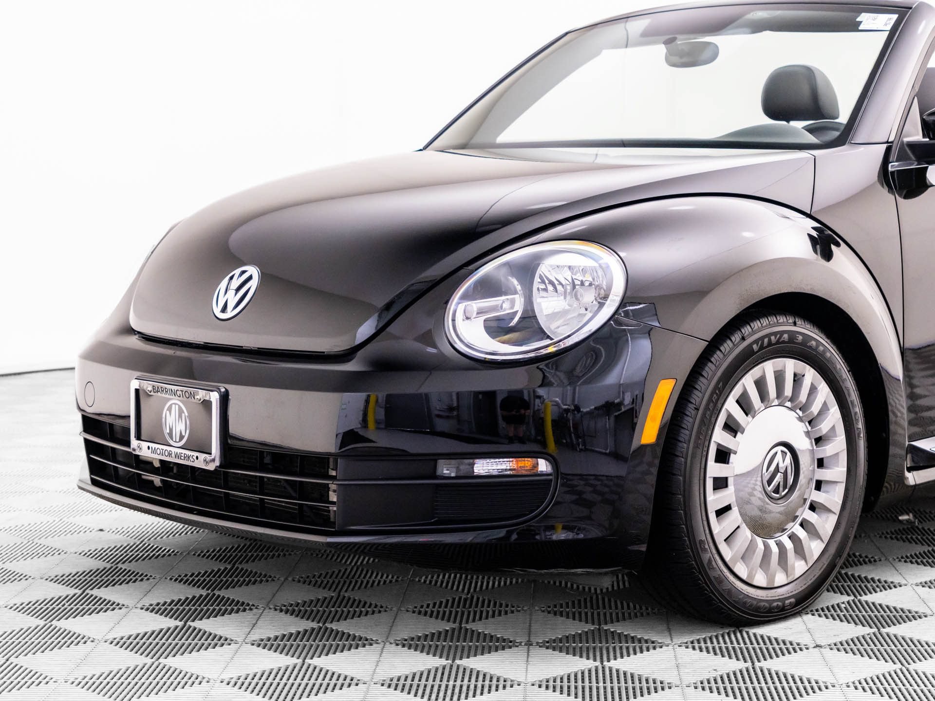 Used 2015 Volkswagen Beetle 1.8T FWD image 30