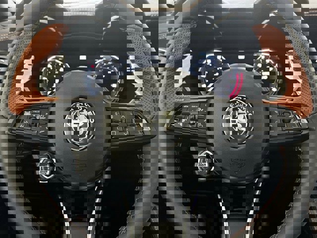 New 2025 Alfa Romeo Stelvio Sprint image 15