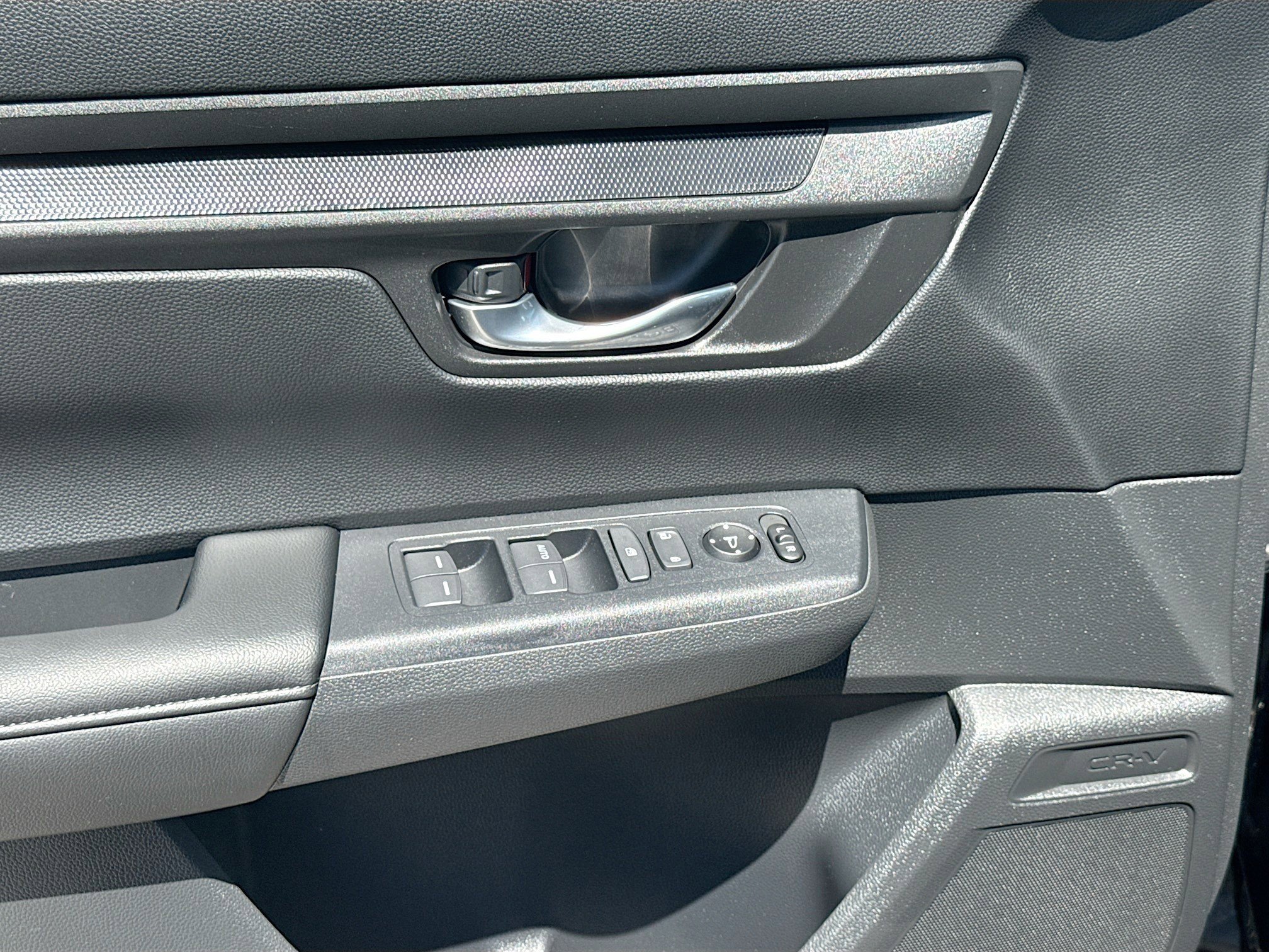 Used 2025 Honda CR-V LX image 16