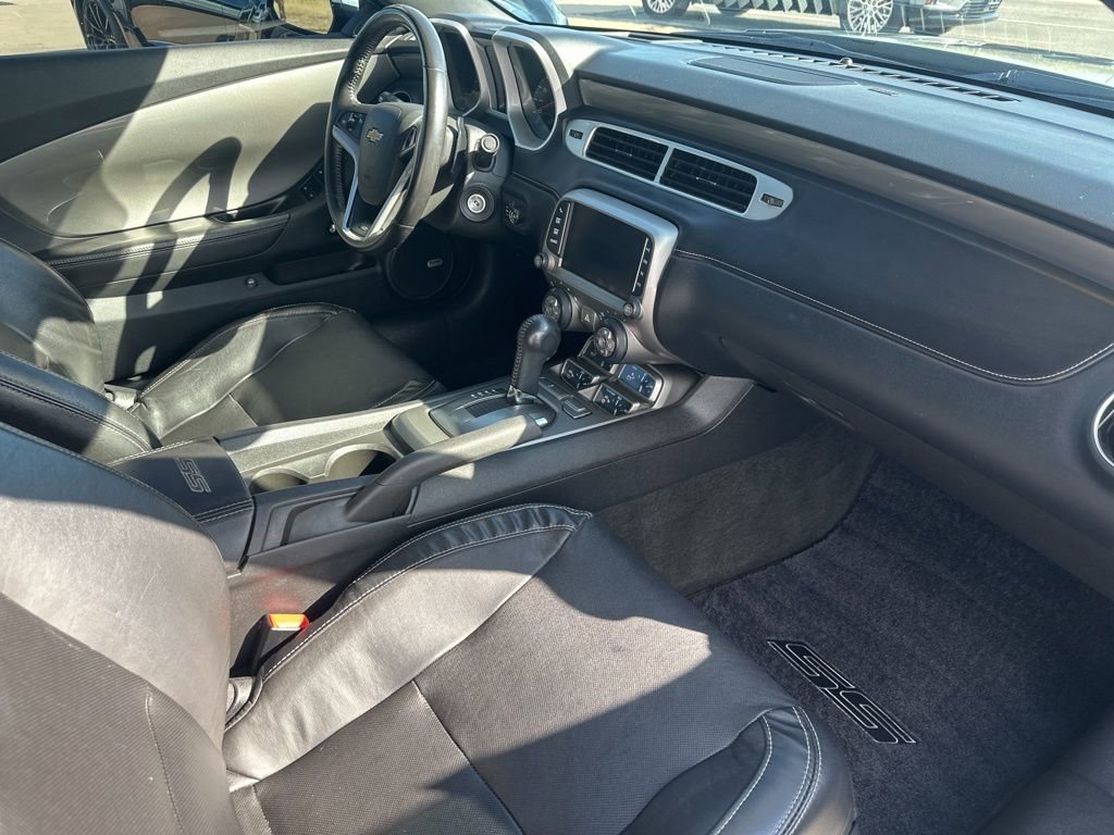 Used 2013 Chevrolet Camaro SS image 29