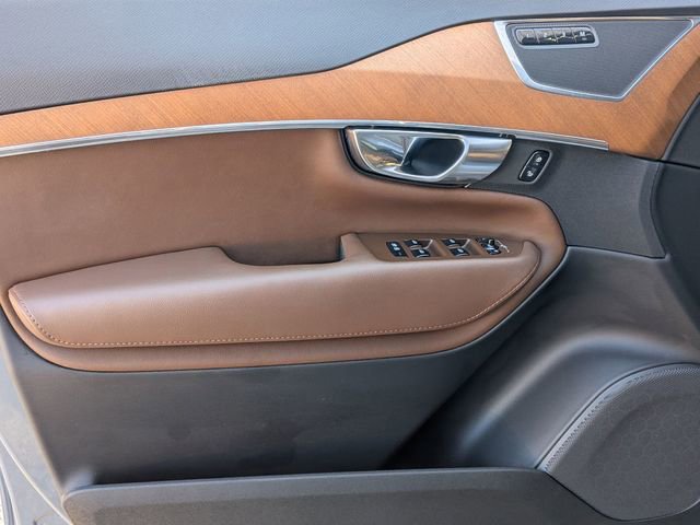 Certified 2023 Volvo XC90 B6 Plus w/ Protection Package image 24