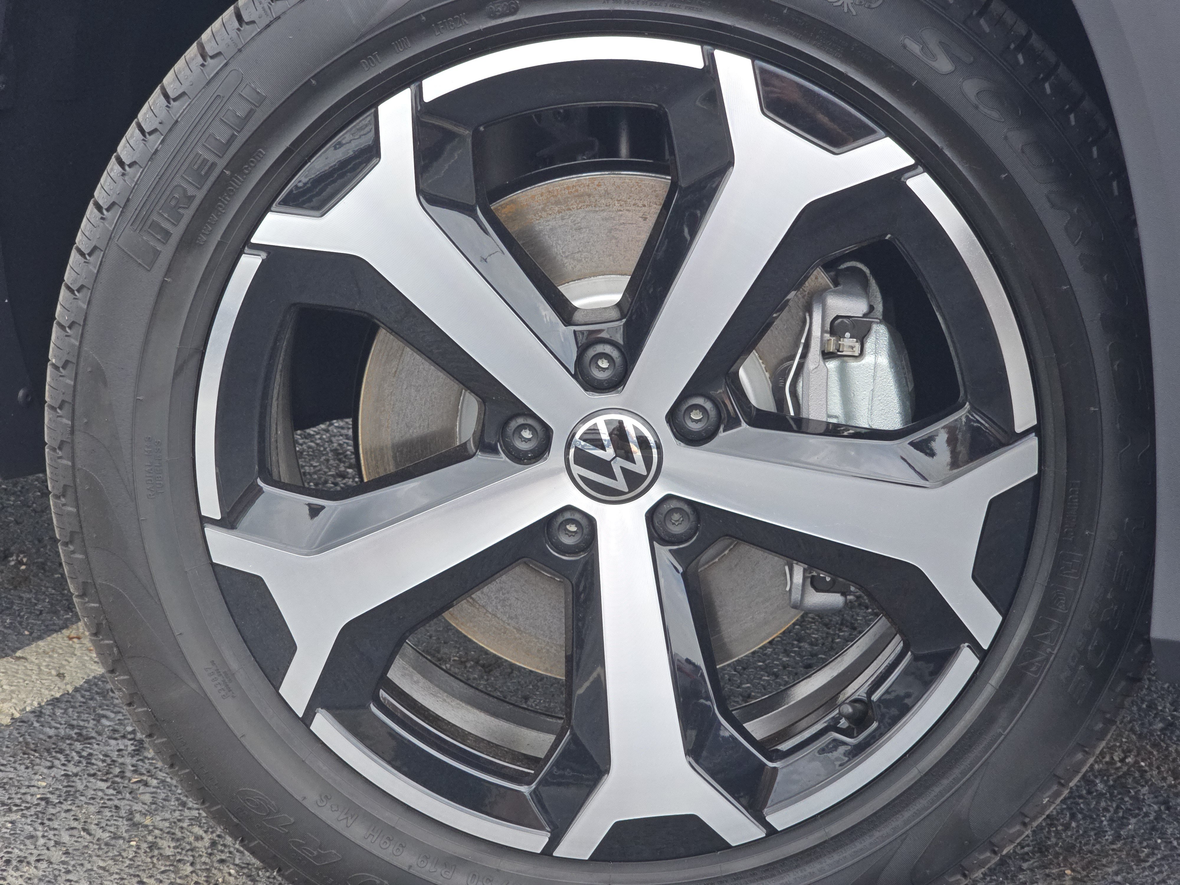 New 2026 Volkswagen Tiguan SE AWD/4WD image 15