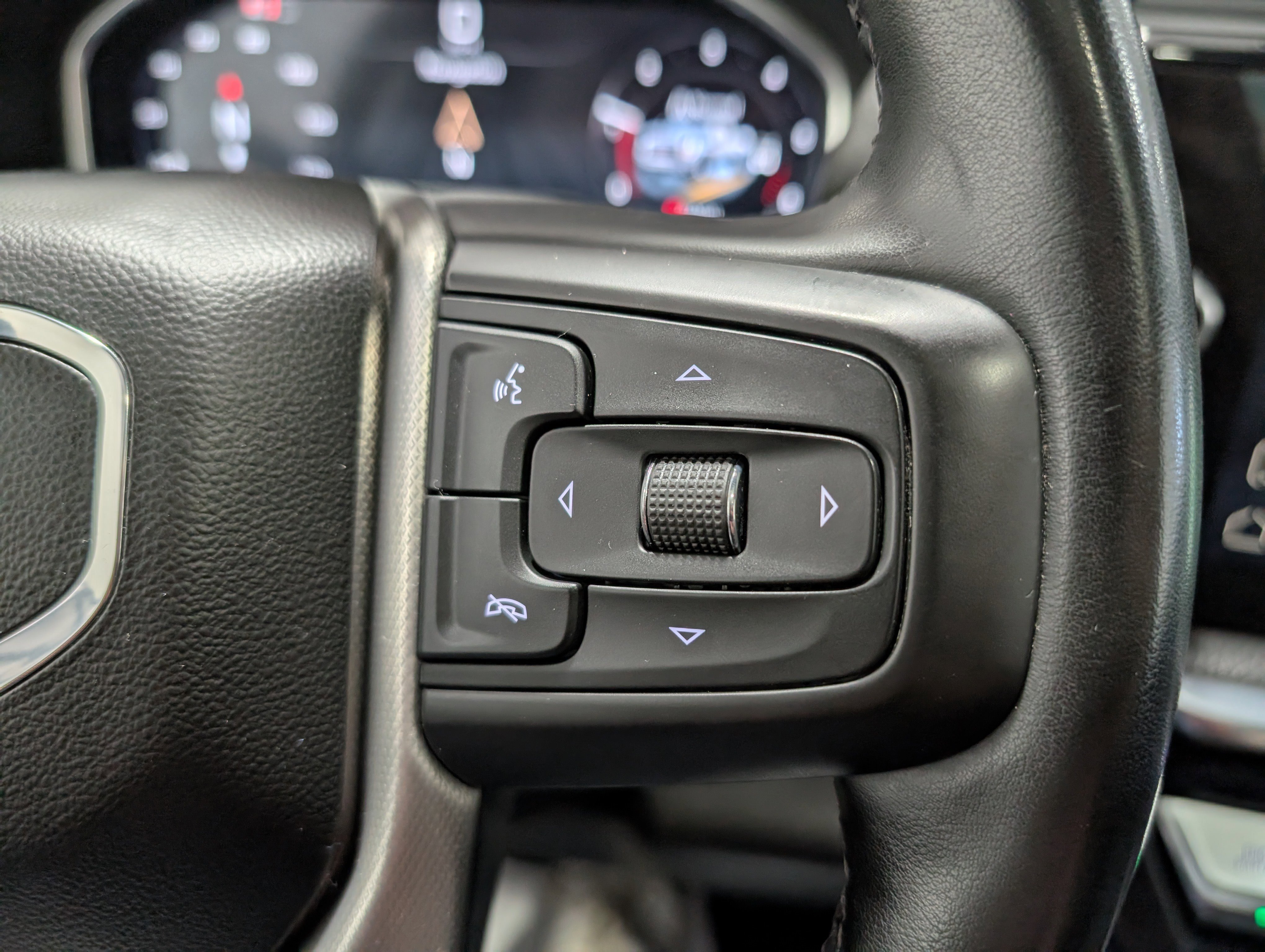 Used 2024 GMC Sierra 3500 Denali w/ Denali Reserve Package image 29