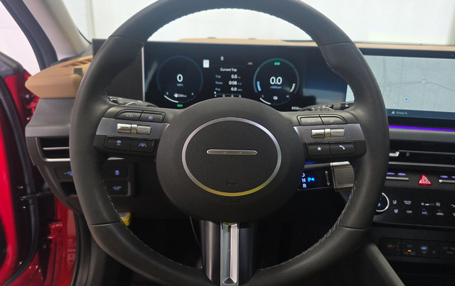 Used 2025 Hyundai Sonata Limited FWD image 7