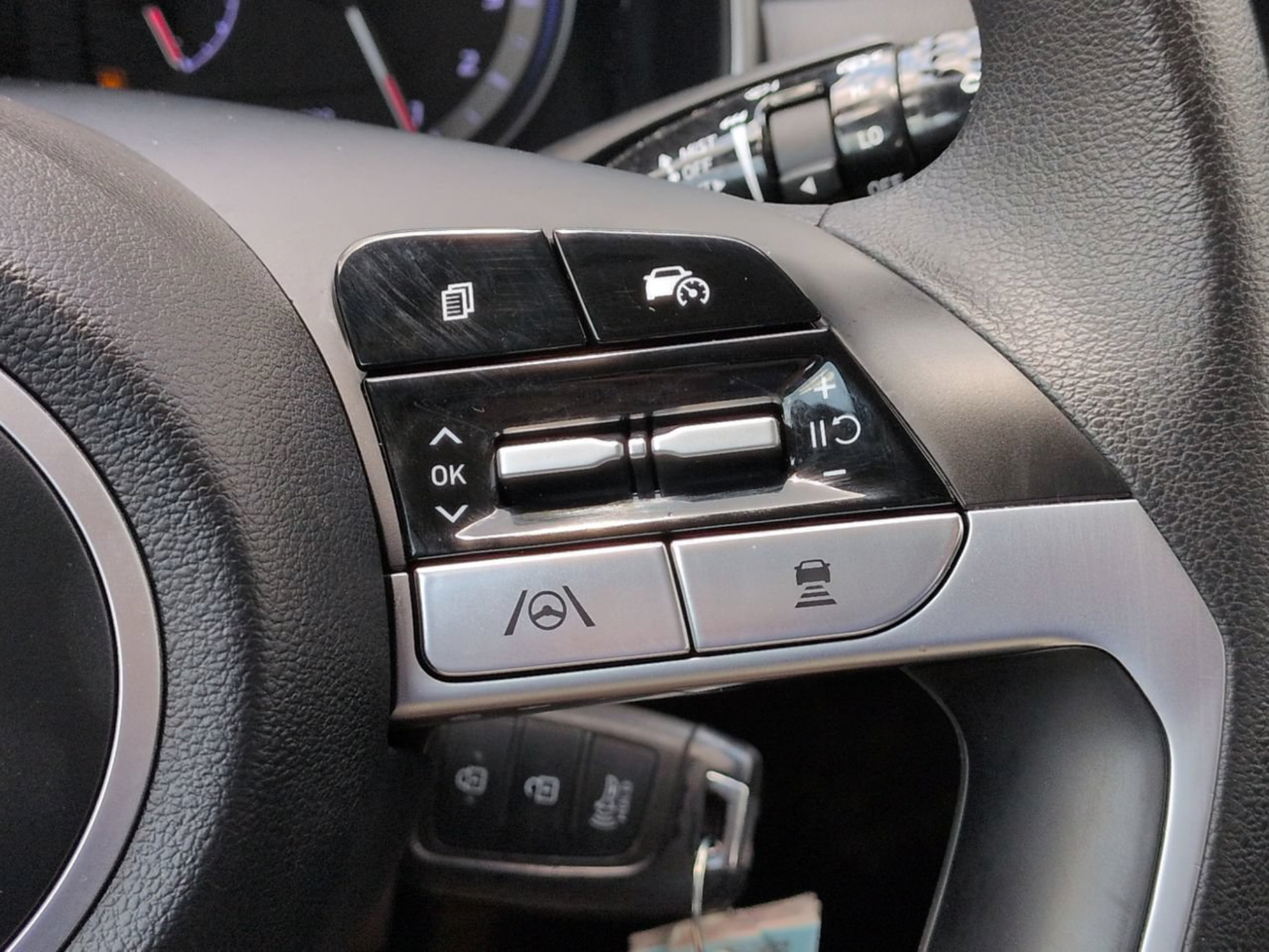 Used 2023 Hyundai Tucson SE FWD image 28