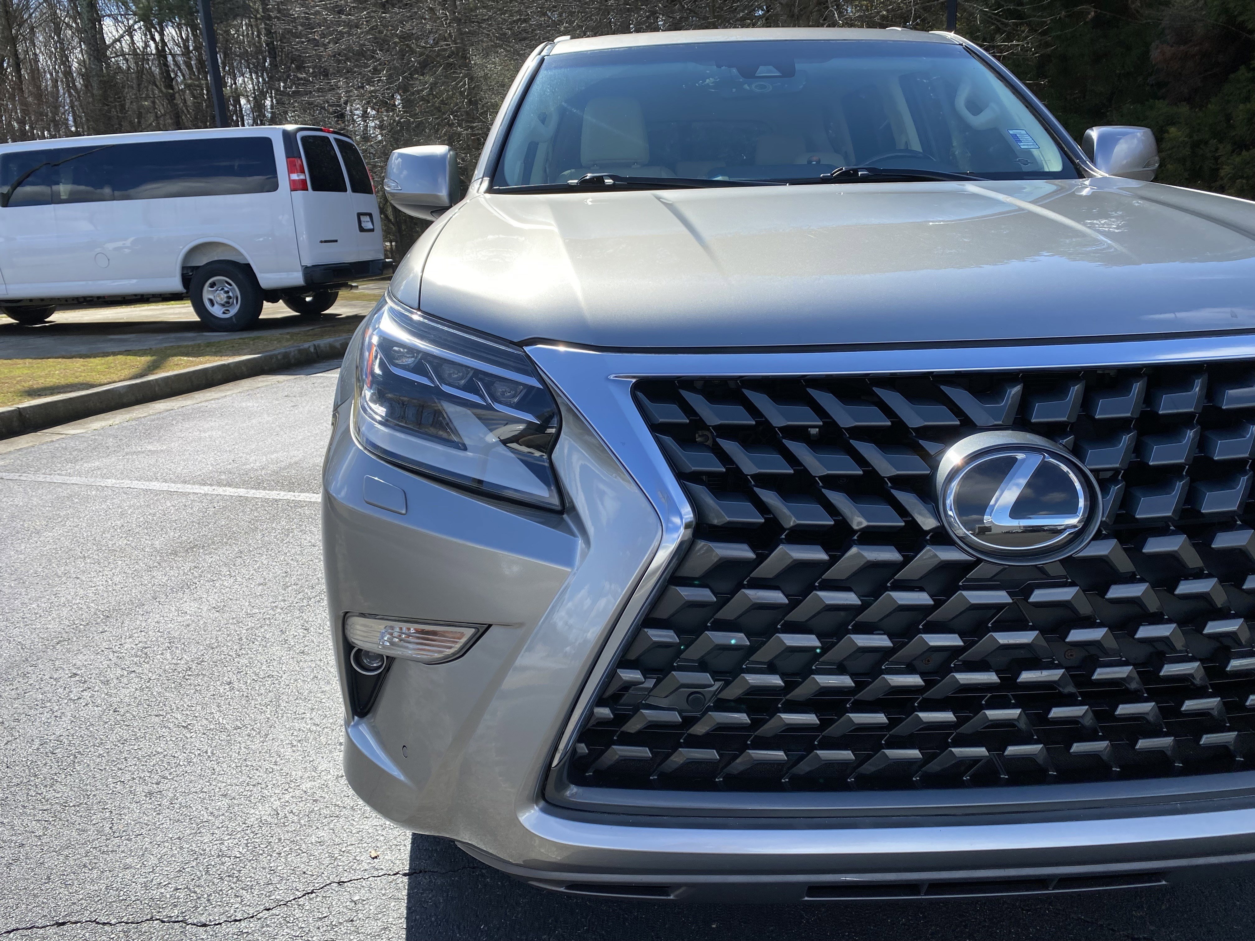 Used 2020 Lexus GX 460 Premium w/ Premium Package image 14