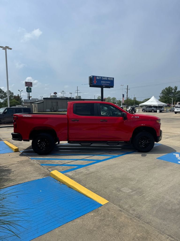 Used 2021 Chevrolet Silverado 1500 Custom Trail Boss AWD/4WD image 4