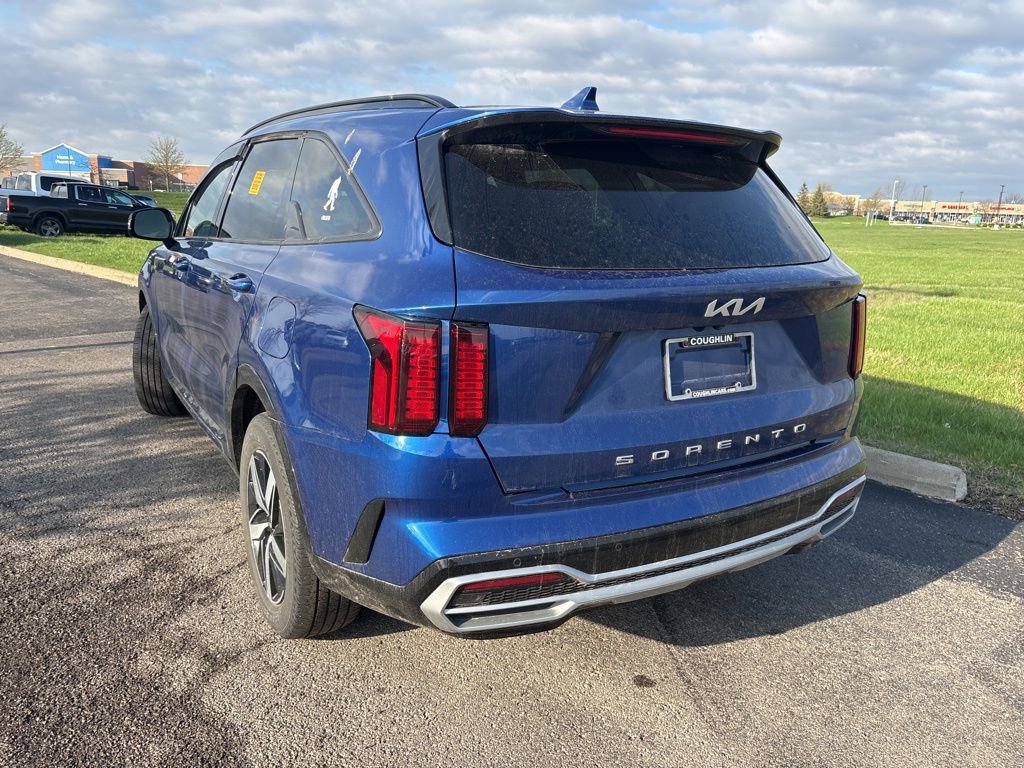 Used 2022 Kia Sorento EX w/ Panoramic Sunroof Package image 8