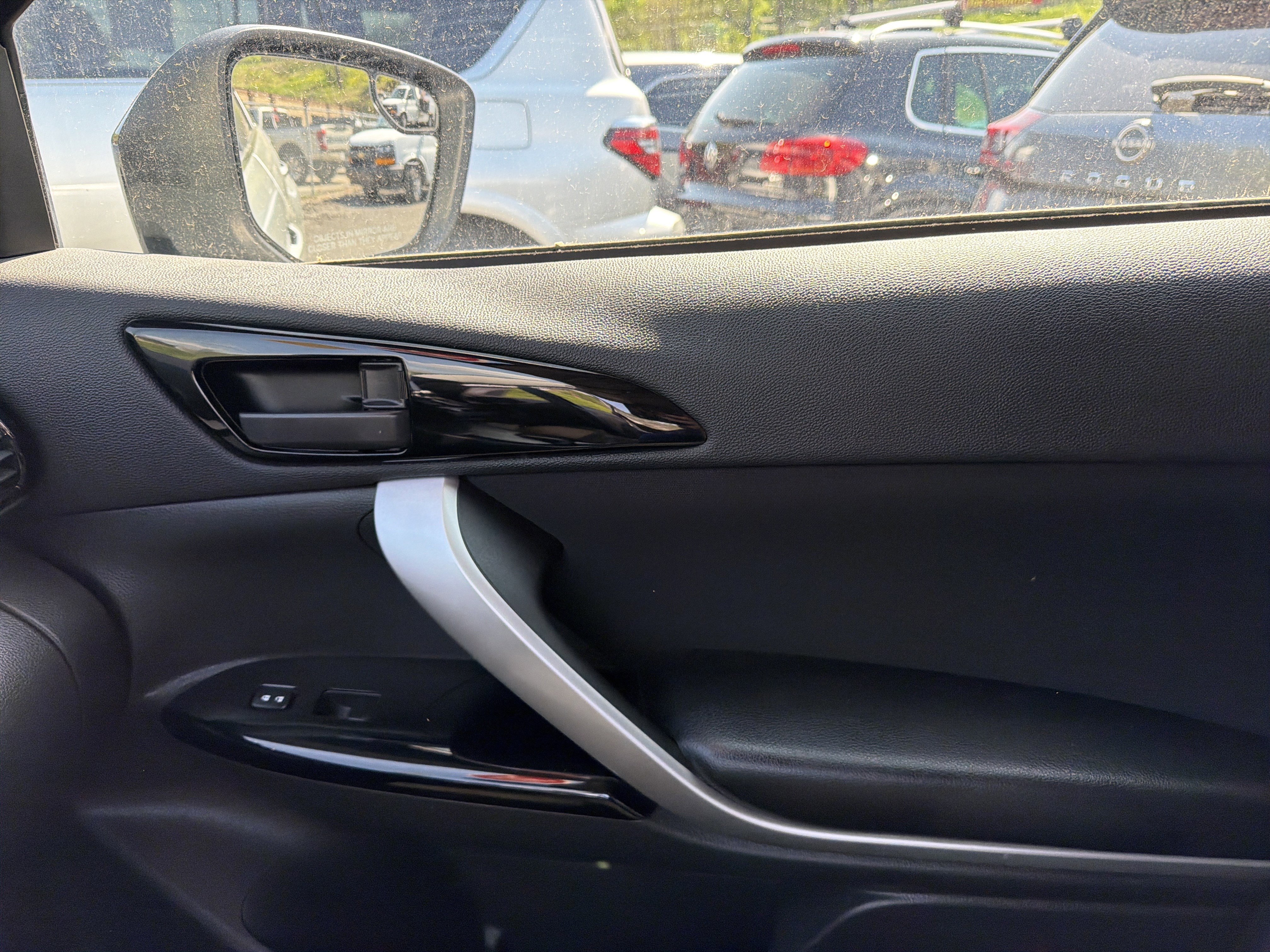 Used 2023 Mitsubishi Eclipse Cross LE AWD/4WD image 25