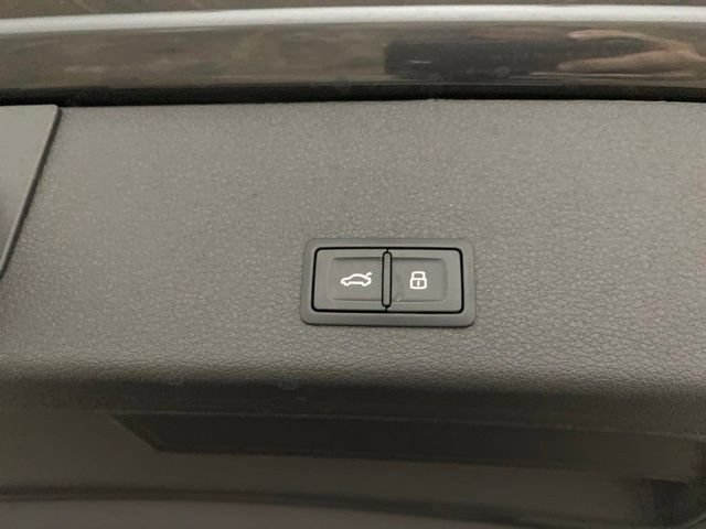 Used 2024 Audi Q8 e-tron Premium Plus w/ Premium Plus Package AWD/4WD image 10