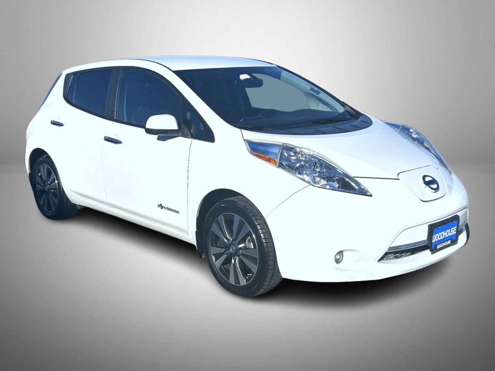 Used 2015 Nissan Leaf SL w/ Premium Package image 3