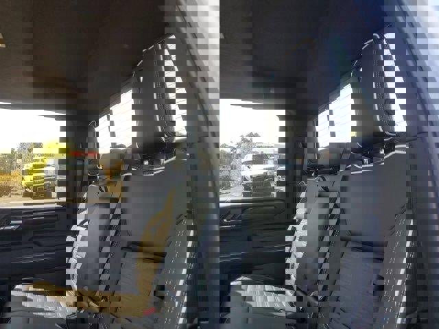 Used 2026 GMC Sierra 2500 AT4X image 11