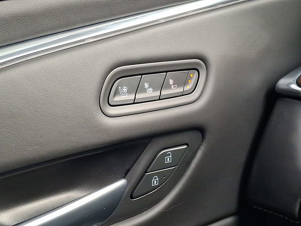 Used 2024 Cadillac Escalade Sport Platinum w/ Heavy-Duty Trailer Package image 34