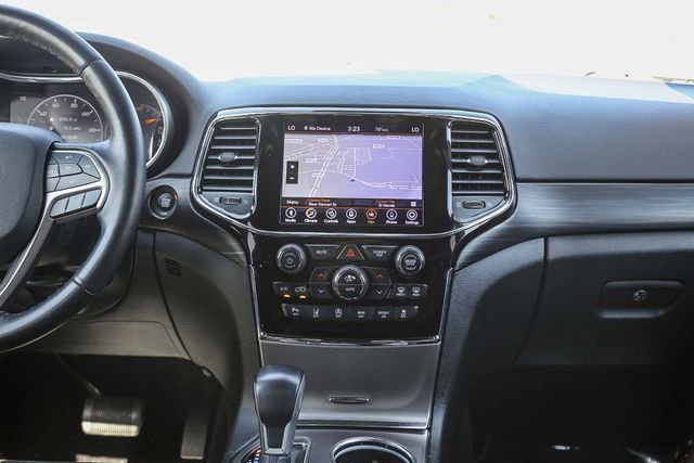 Used 2021 Jeep Grand Cherokee Laredo X RWD image 15