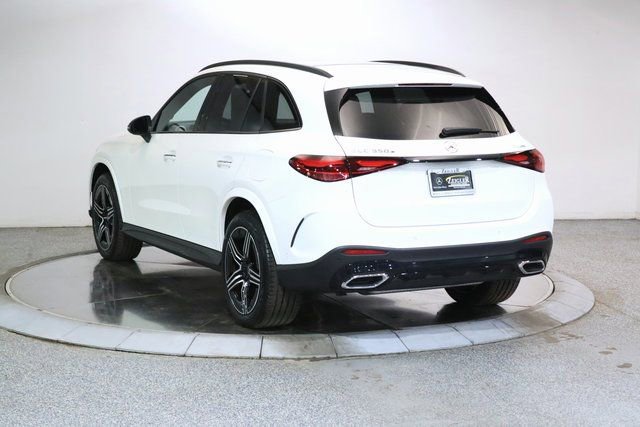 Used 2025 Mercedes-Benz GLC 350e 4MATIC w/ AMG Line image 2