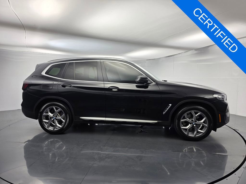 Used 2024 BMW X3 sDrive30i w/ Convenience Package image 3