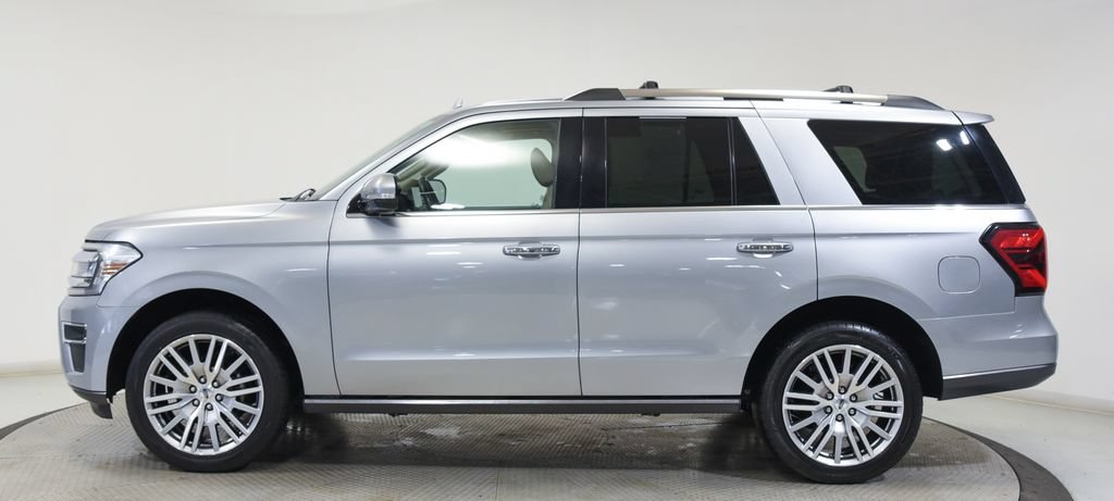 Used 2024 Ford Expedition Limited AWD/4WD image 4