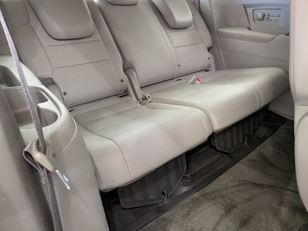 Used 2015 Honda Odyssey EX-L image 35