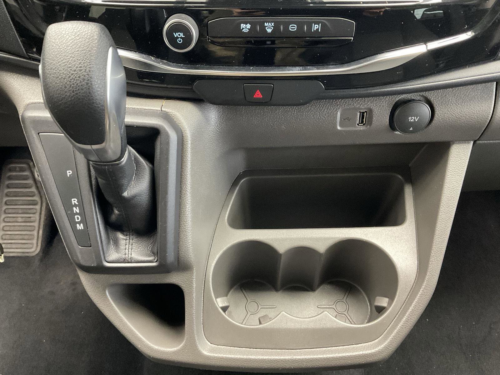 Used 2023 Ford Transit 350 XLT image 17