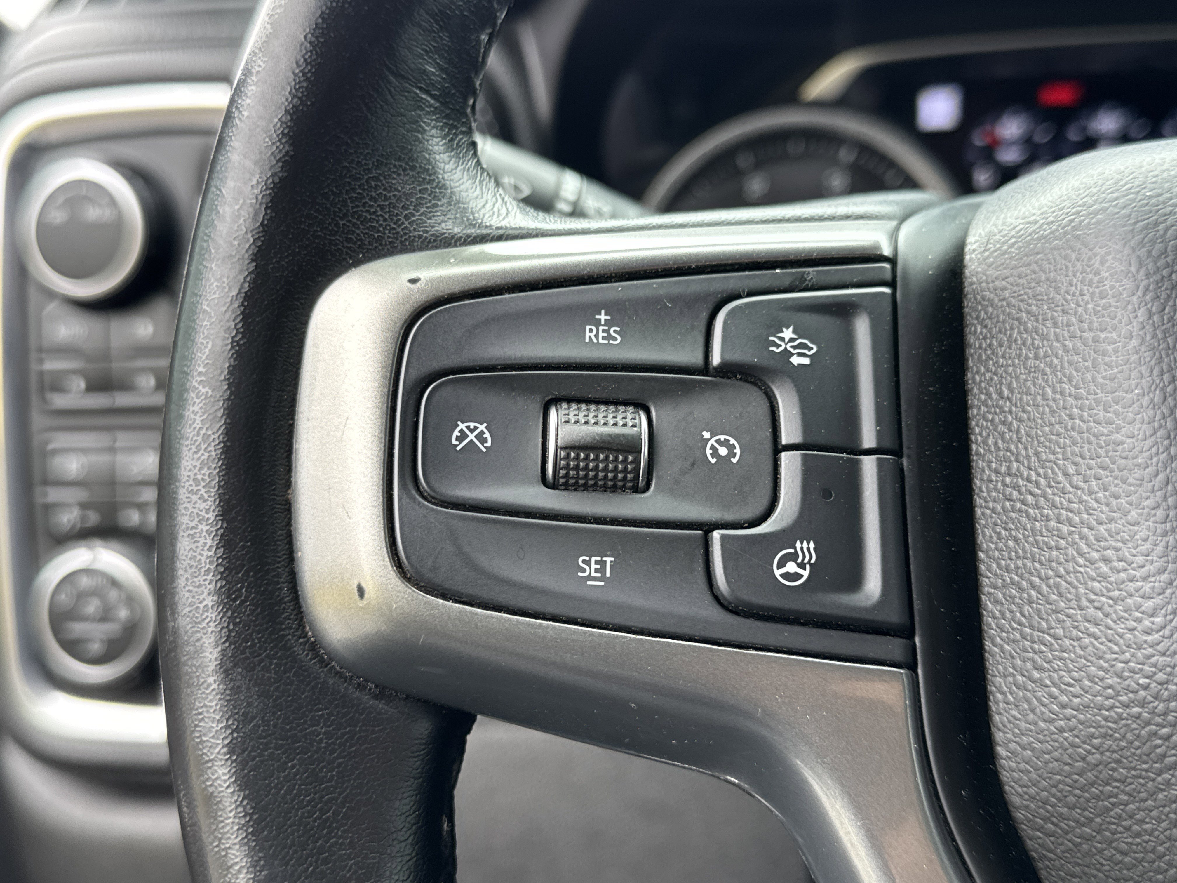 Used 2020 Chevrolet Silverado 2500 LTZ w/ LTZ Premium Package image 18