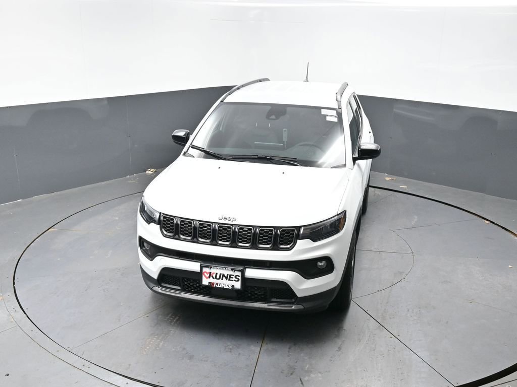 New 2026 Jeep Compass Latitude image 30