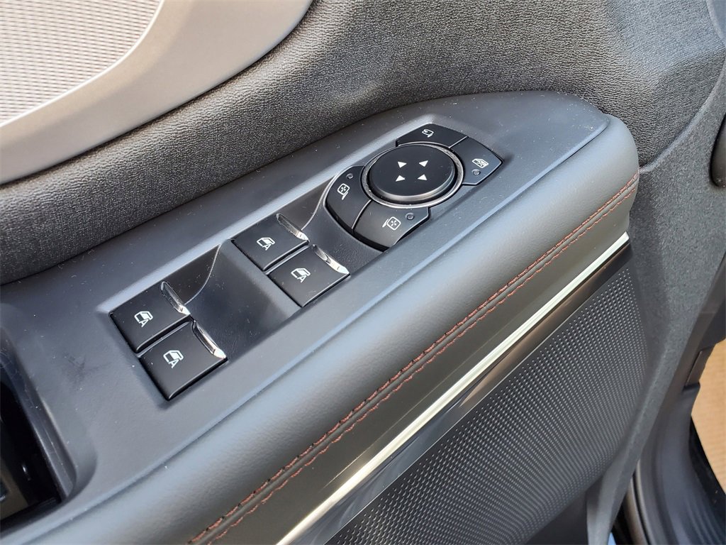 New 2025 Ford Expedition Active image 22