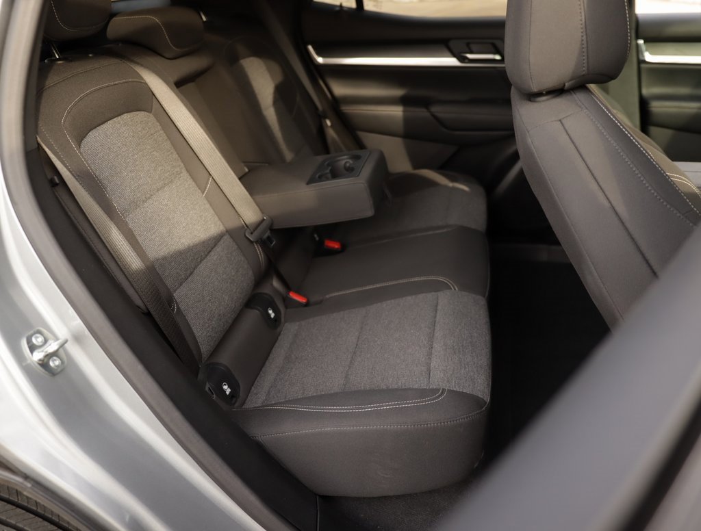 Used 2025 GMC Terrain Elevation image 27