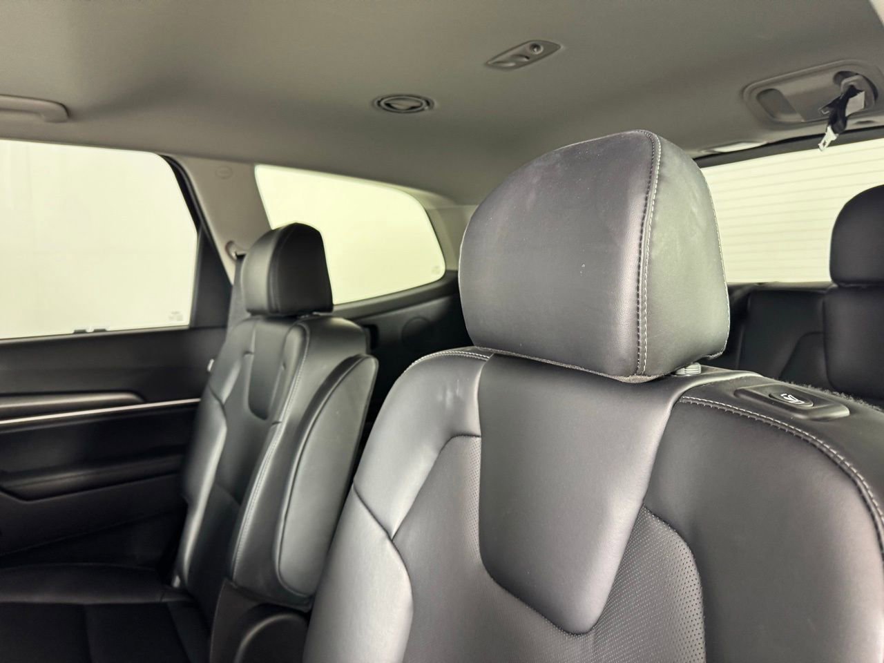 Used 2025 Kia Telluride S image 27