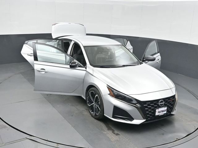 Used 2023 Nissan Altima 2.5 SR image 50