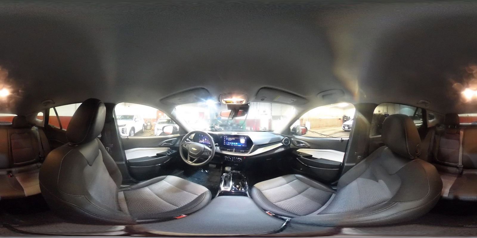 Used 2025 Chevrolet Trax LT image 41