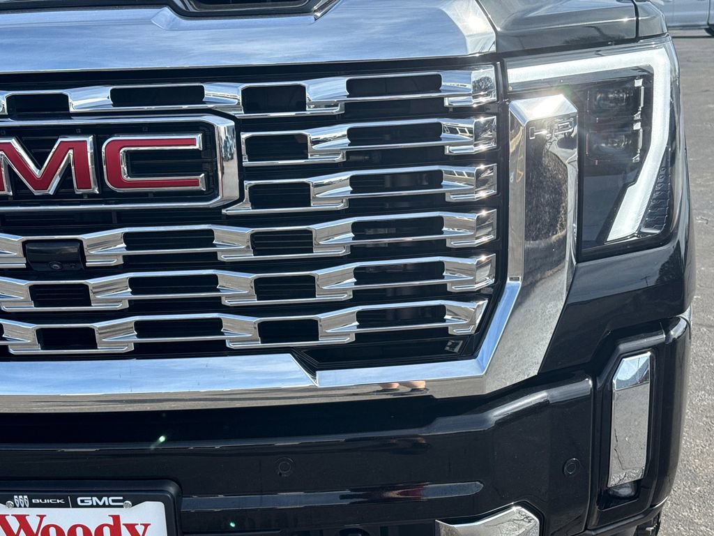 Used 2024 GMC Sierra 2500 Denali w/ Denali Reserve Package image 12