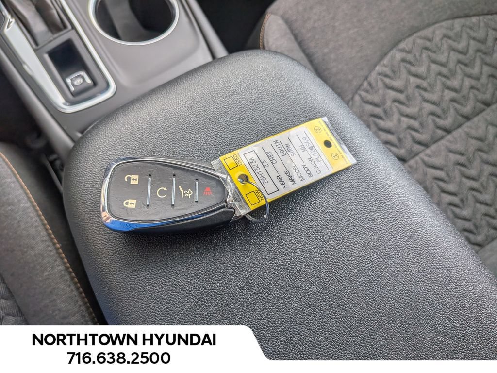 Used 2023 Chevrolet Equinox LT FWD image 16