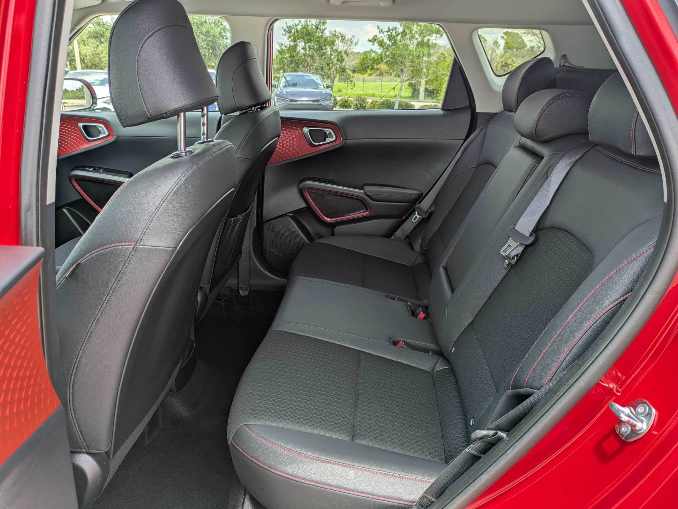 Certified 2025 Kia Soul GT-Line w/ GT-Line Technology Package FWD image 15