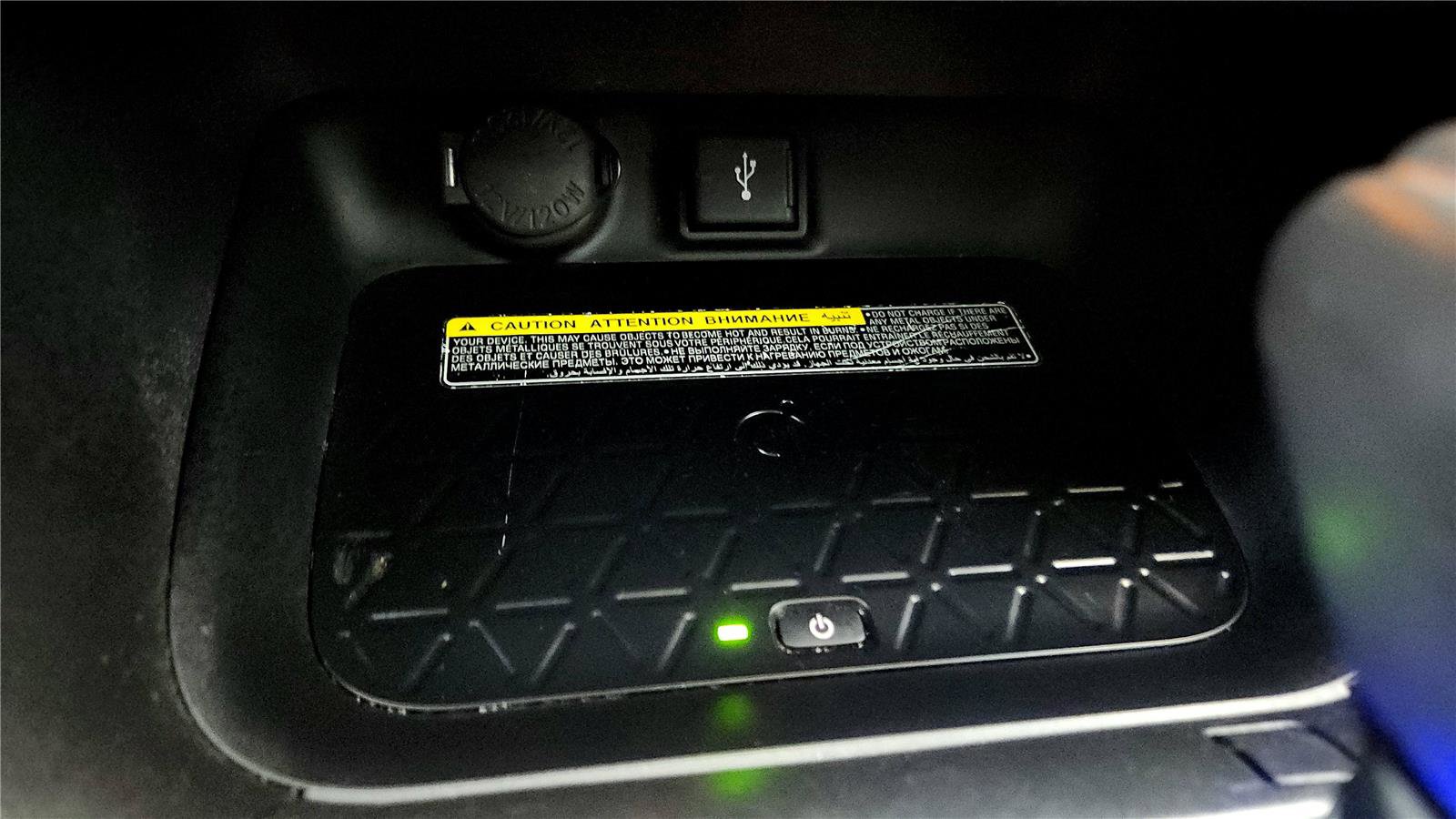 Used 2021 Toyota RAV4 XLE Premium AWD/4WD image 35