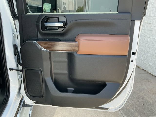 Used 2022 Chevrolet Silverado 3500 High Country w/ Technology Package AWD/4WD image 25
