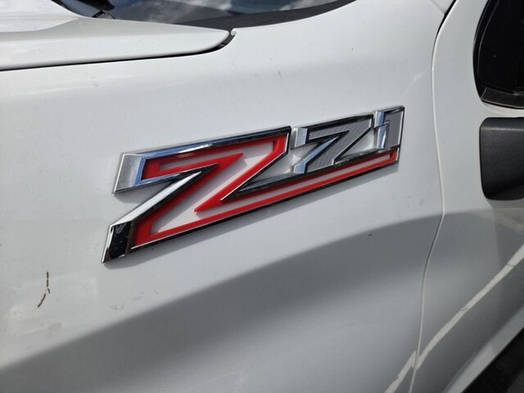 Used 2023 Chevrolet Silverado 1500 LTZ w/ LTZ Convenience Package II AWD/4WD image 3