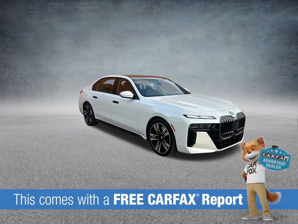 Used 2025 BMW 760i xDrive w/ Executive Package image 2