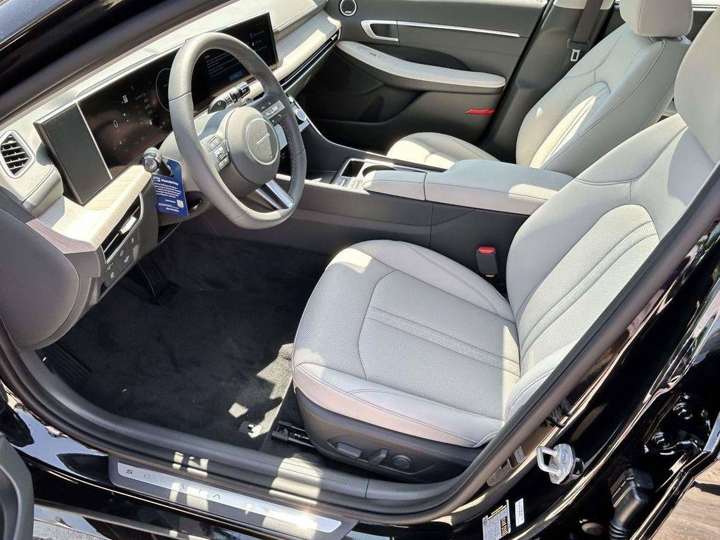 New 2026 Hyundai Sonata Limited FWD image 38