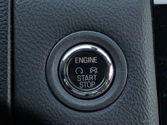 Used 2018 Ford Taurus Limited FWD image 16