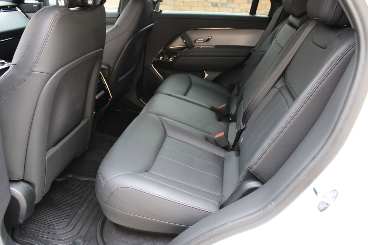 Used 2023 Land Rover Range Rover Sport SE Dynamic image 7