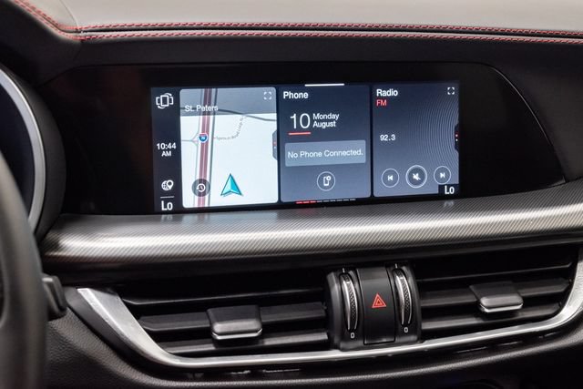 Used 2025 Alfa Romeo Stelvio Tributo Italiano w/ Driving Assist Package AWD/4WD image 15