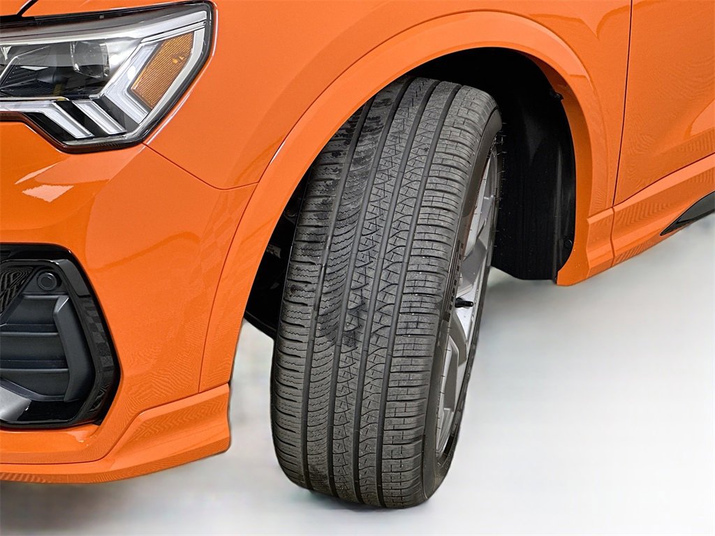 New 2025 Audi Q3 2.0T Premium image 25